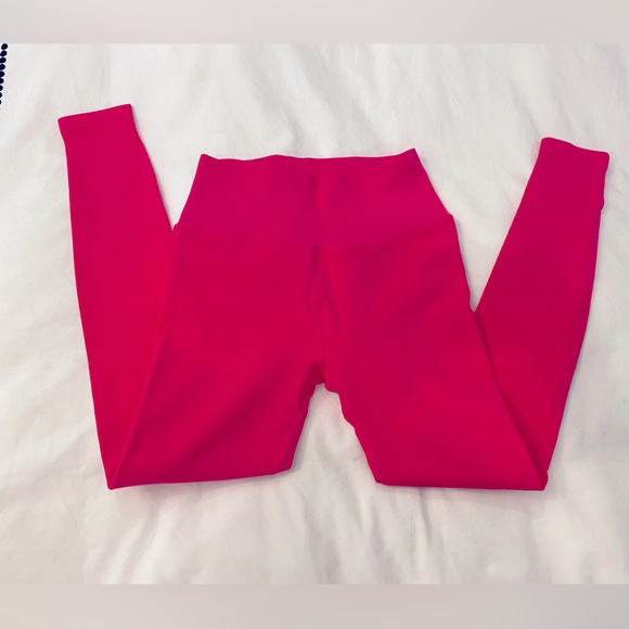 Spiritual Gangster Love Sculpt legging - Picture 2 of 9